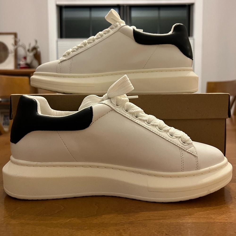 Steve Madden Gaines Platform Sneaker (Women) Brand New with box
